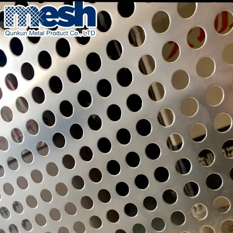 Lưới loa tròn làm từ thép không gỉ, có lỗ perforated