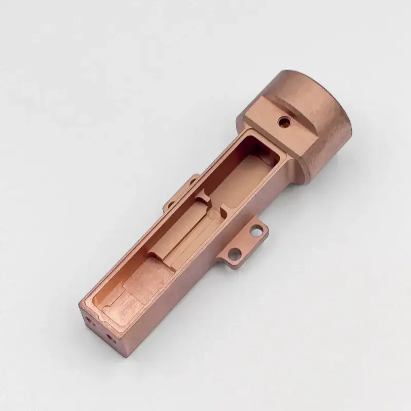 Chuyên gia gia công CNC tạo ra sản phẩm tùy chỉnh với độ chính xác và hiệu quả cao