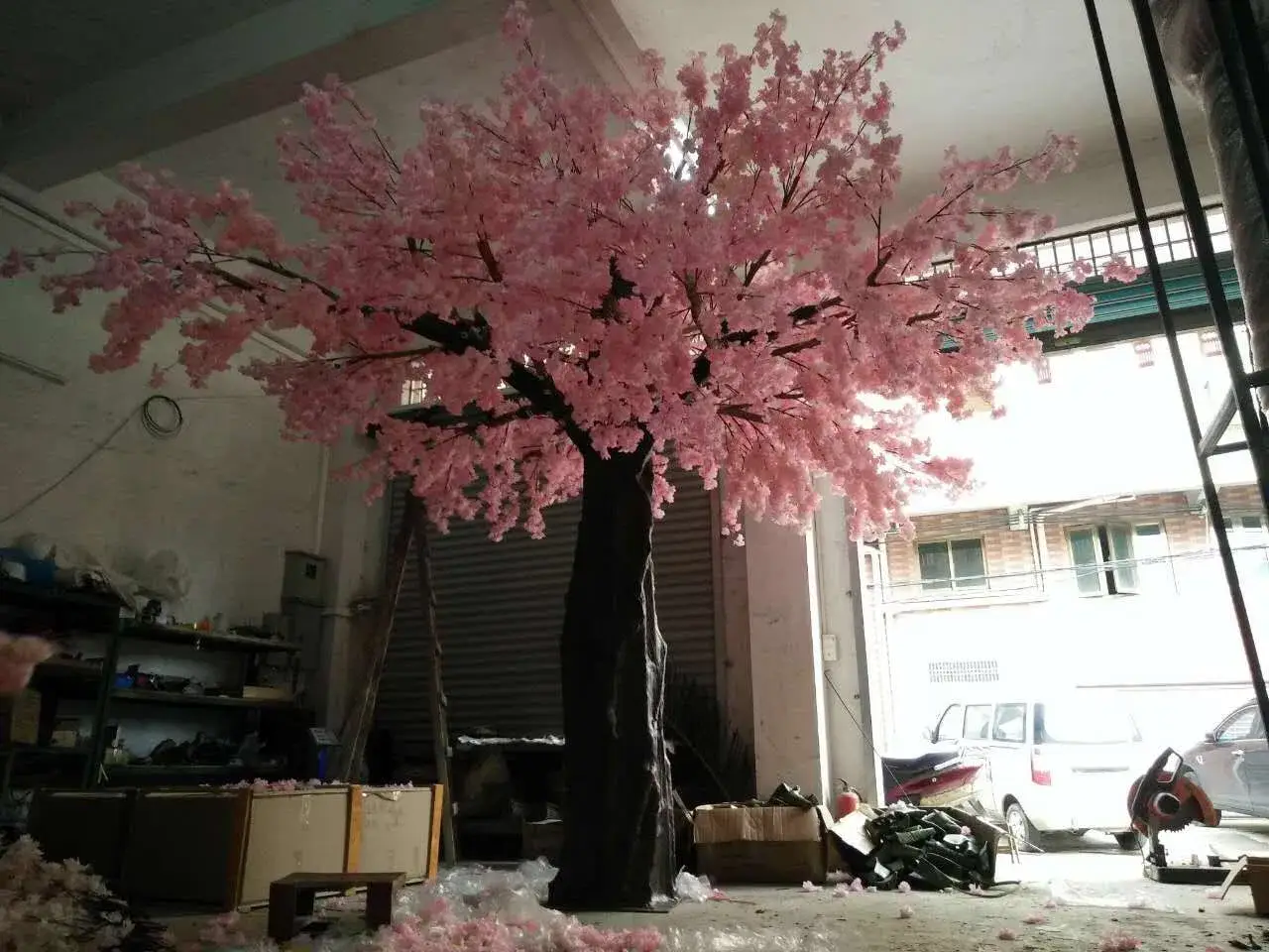 Cây hoa anh đào giả lớn - Sự lựa chọn hoàn hảo cho việc trang trí đám cưới