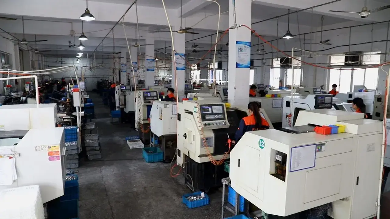 Bộ điều chỉnh áp suất bình chứa lạnh KVD 12 và KVD 15 - Phù hợp với đường ống 1/2'' và 5/8''
