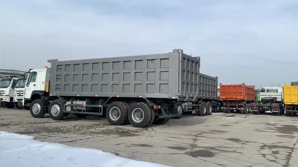 Xe ben Trung Quốc HOWO 10 bánh 6X4 đã qua sử dụng, đạt tình trạng tốt