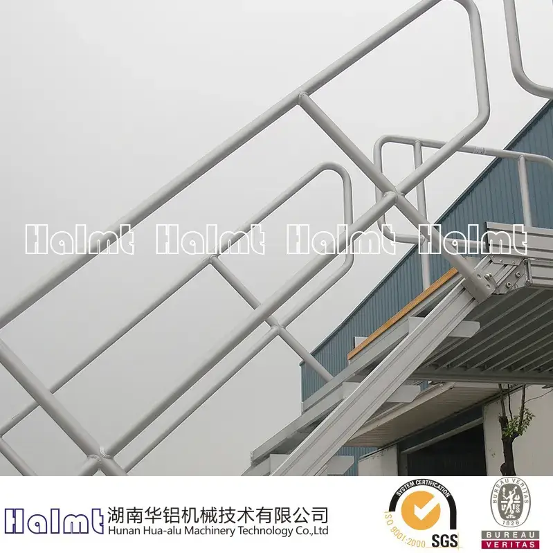 Thang nhôm thẳng một bước cấp có cổng an toàn