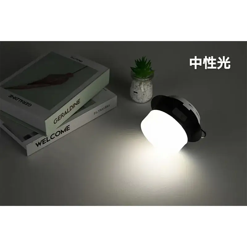 Bóng đèn LED năng lượng mặt trời 50W với chip LED độ sáng cao và thiết kế đỉnh phẳng cho kho bãi, cắm trại và chợ đêm