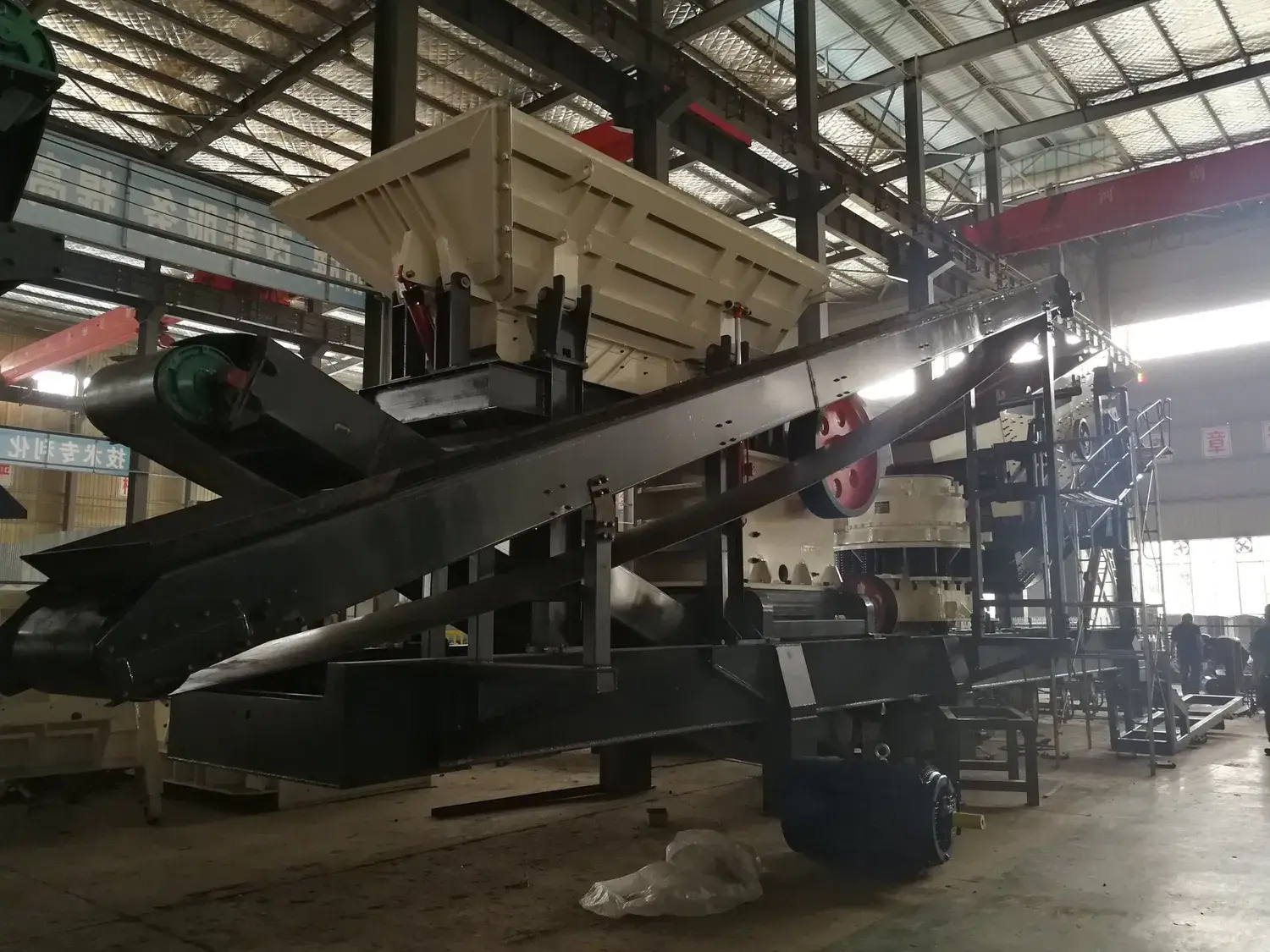 Máy nghiền di động bánh xe mới với giá ưu đãi hấp dẫn