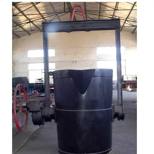 Bình trà rót hình cầu độc đáo, được làm từ kim loại cao cấp