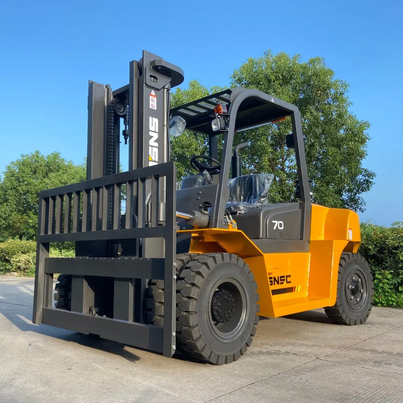 7ton Xe nâng diesel với ưu đãi cực hấp dẫn đến Gambia