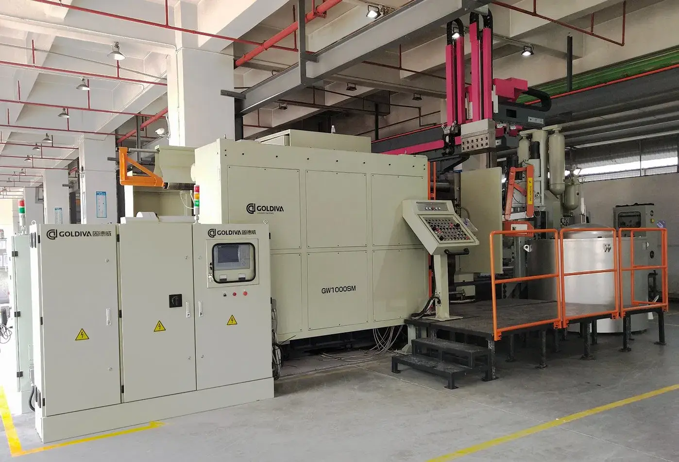 Máy đúc khuôn lạnh Gw650sm 650t với công nghệ động cơ servo tiên tiến