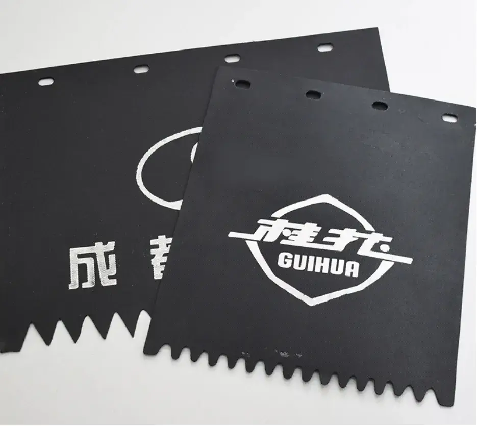Cản bùn PVC chịu nhiệt độ cao và thấp tốt, tuổi thọ kéo dài