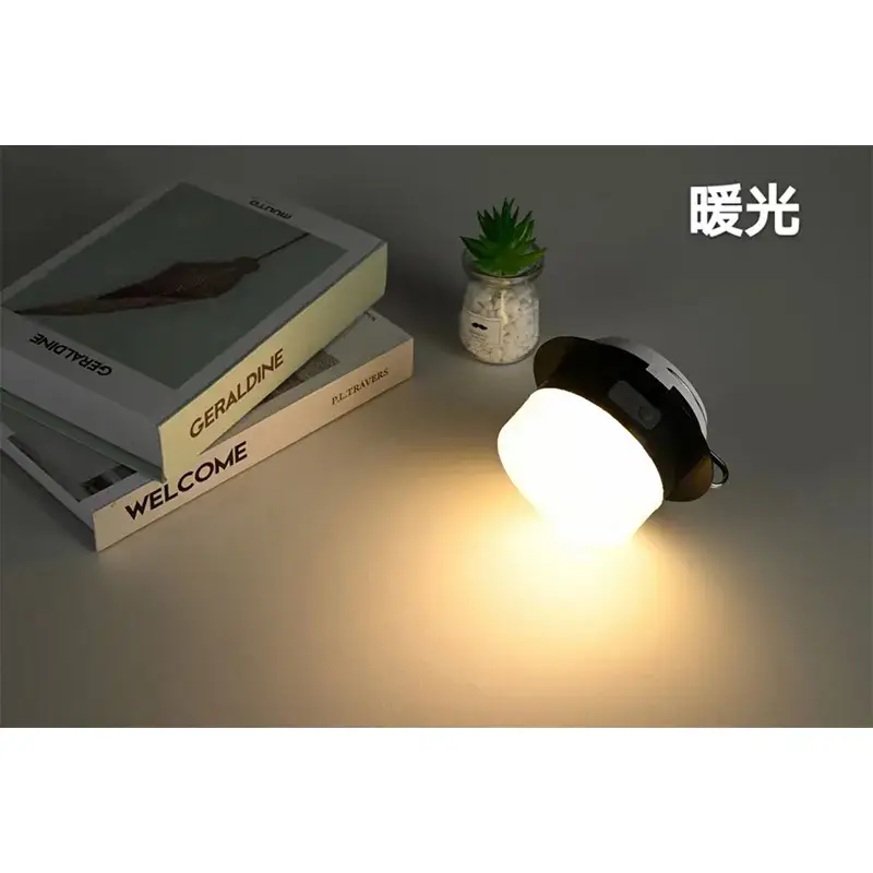 Bóng đèn LED năng lượng mặt trời 50W với chip LED độ sáng cao và thiết kế đỉnh phẳng cho kho bãi, cắm trại và chợ đêm