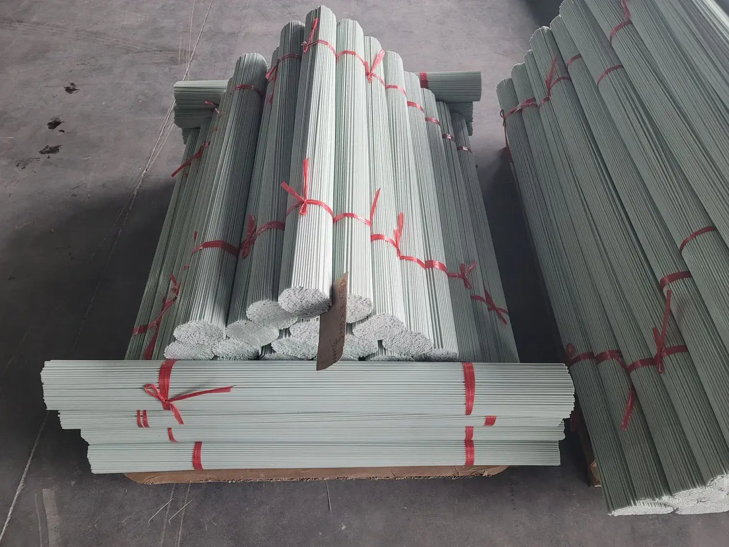 Sợi thủy tinh D=4mm không chứa kiềm, chống ăn mòn hiệu quả
