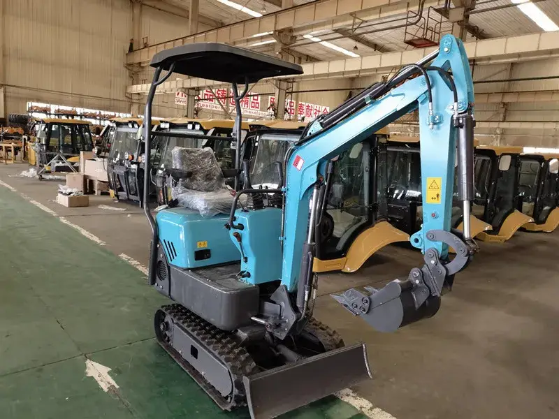 Máy xúc mini 2021: Thông minh và linh hoạt trong việc di chuyển đất