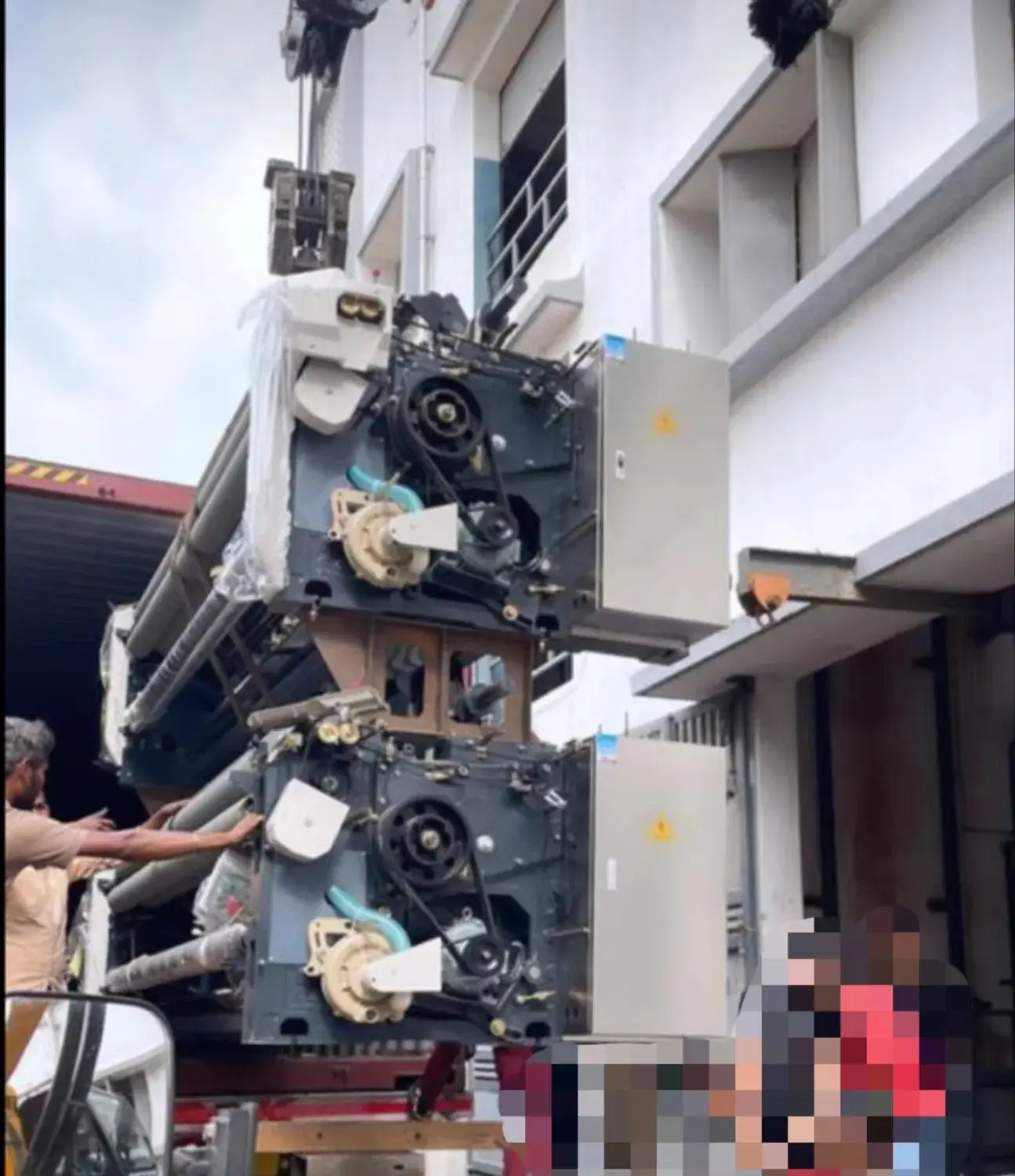 Máy dệt không khí Roj Crank 6 - 190cm, 2 nozzles, 2 feeders và khung Heald