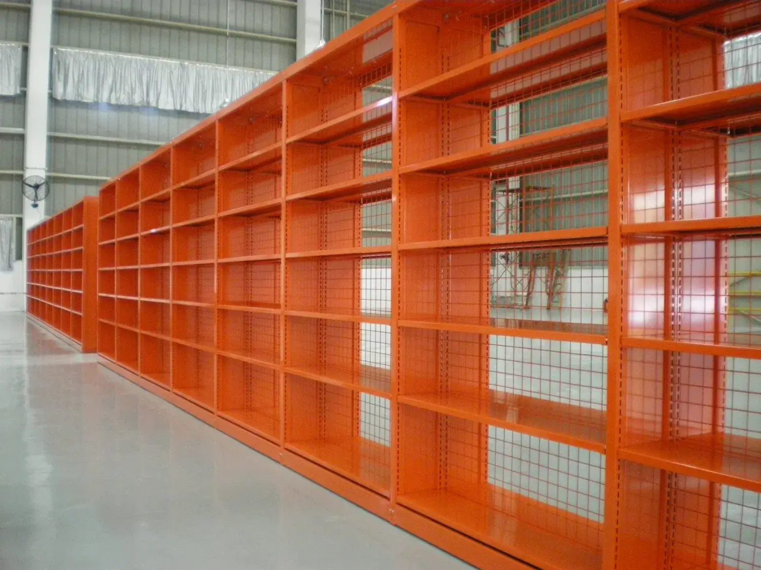 Kệ lưu trữ kho linh hoạt, độ bền vững chắc, phù hợp với kho hàng
