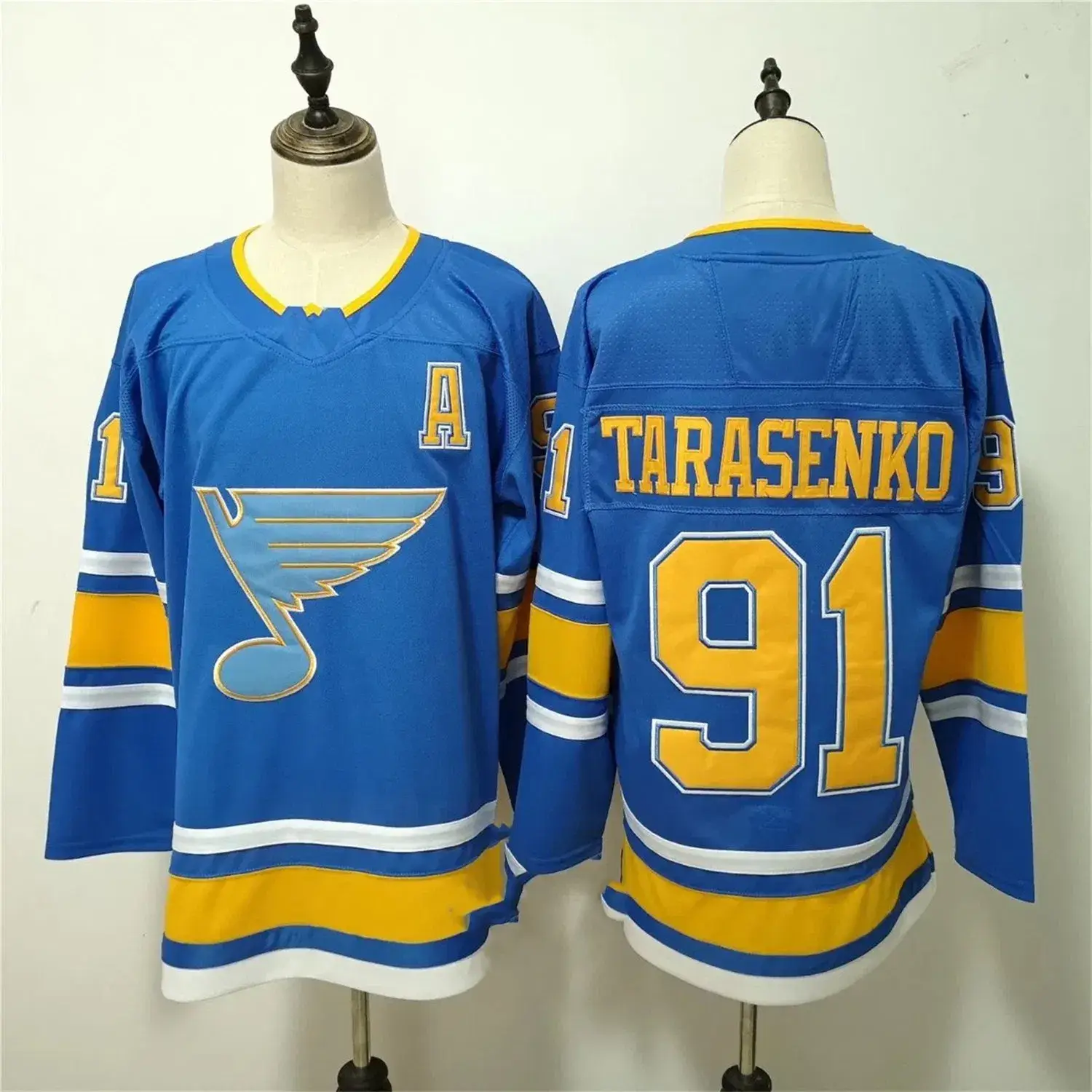 Áo khoác hockey chất lượng cao của đội Blues với các phiên bản mới nhất của Tarasenko, O'reilly, Binnington, và Pietrangelo, bán sỉ từ nhà sản xuất Putian