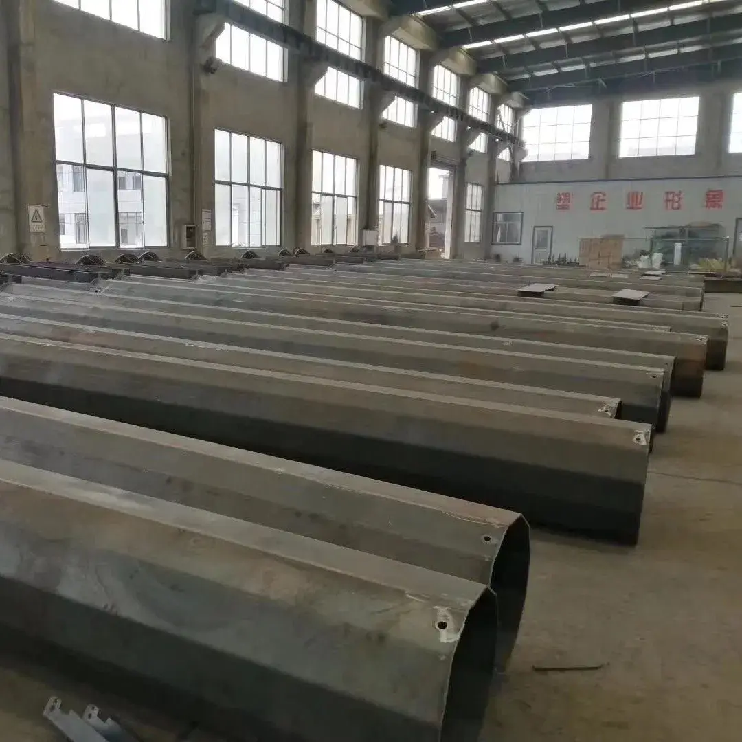 Giải pháp chiếu sáng đường phố sử dụng năng lượng mặt trời và cảm biến chuyển động cho cộng đồng