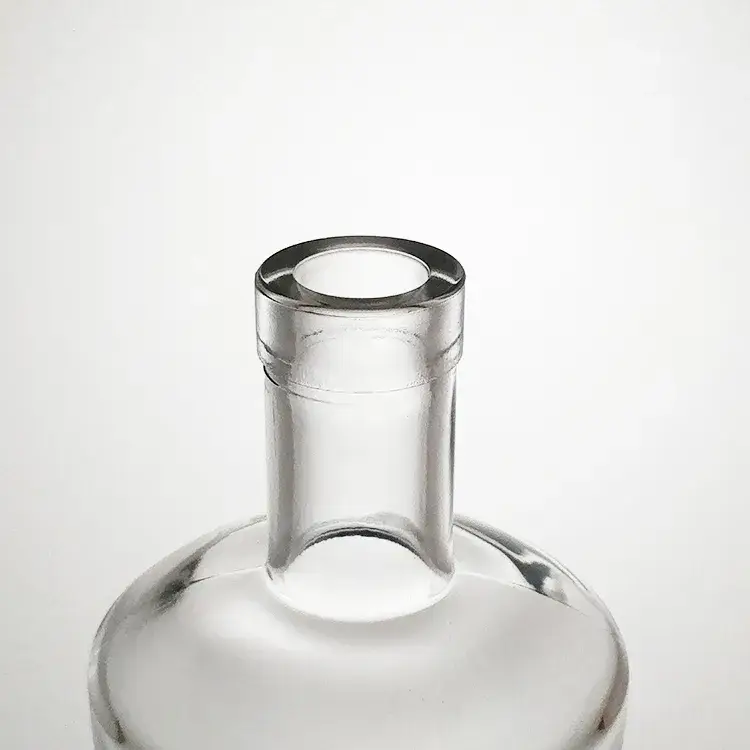Bán Buôn Bình Thủy Tinh Rỗng Nhãn Cá Nhân 500ml 700ml 750ml Cho Vodka Whisky Brandy Tequila Gin và Rượu Spirits