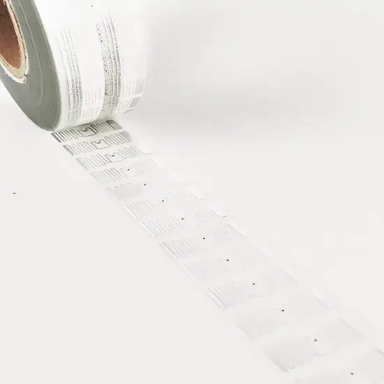Nhãn dán RFID UHF giấy 9820 - Giải pháp hiệu quả cho việc quản lý bán lẻ