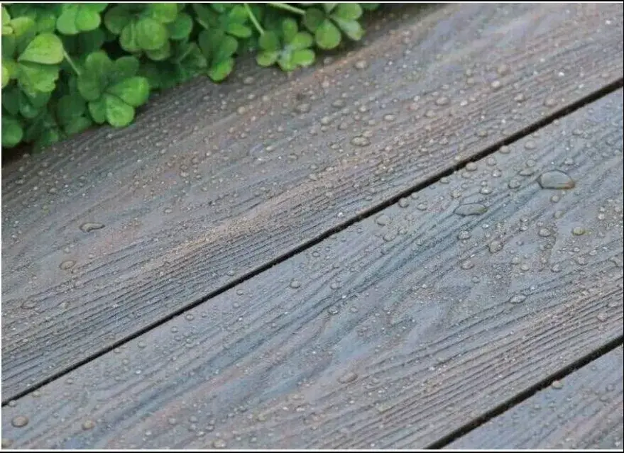 Sàn WPC chất lượng cao - Giải pháp chống nứt và thấm nước cho sàn gạch composite WPC và sàn gỗ ngoài trời