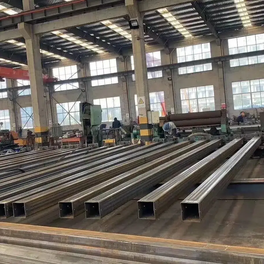 Giải pháp chiếu sáng đường phố sử dụng năng lượng mặt trời và cảm biến chuyển động cho cộng đồng