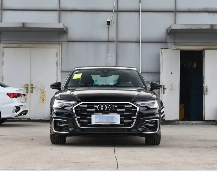 Xe Audi Sedan Hybrid - Sự Kết Hợp Hoàn Hảo giữa Sang Trọng và Hiệu Suất