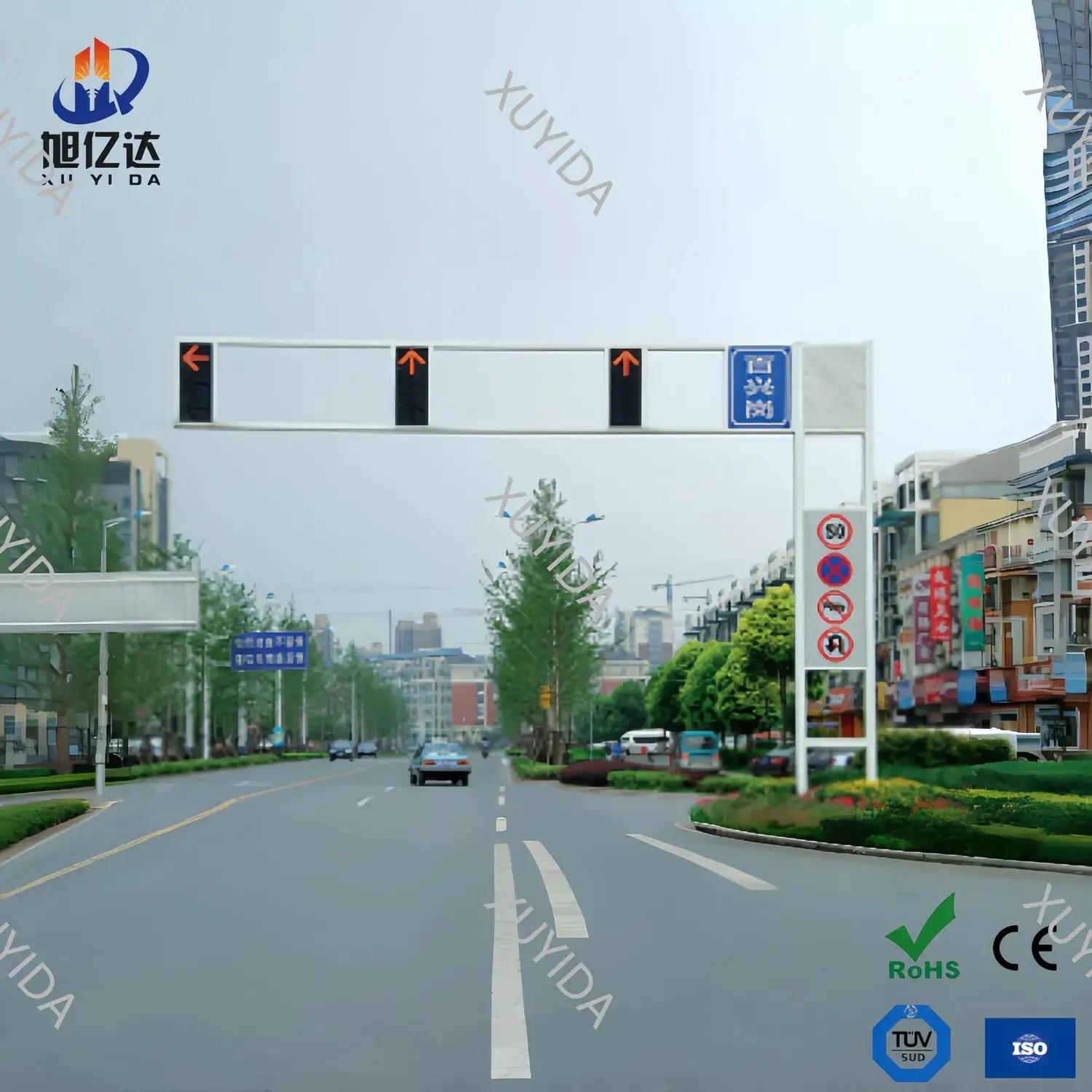 Cột tín hiệu giao thông dạng cantilever hình bát giác với đường sơn tĩnh điện và lớp mạ kẽm nóng