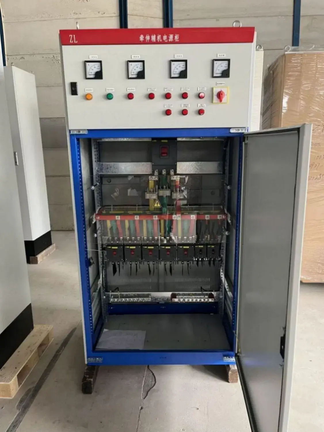 Giới thiệu bảng điều khiển tủ phân phối điện phụ trợ Gzy: Công nghệ hiện đại, tiết kiệm không gian