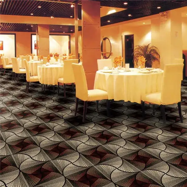 Thảm len dệt Axminster chất lượng ưu việt dành cho kinh doanh, phủ lên sàn nhà từ tường này đến tường khác