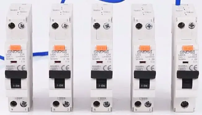Cầu dao MCB thông minh 230/400V - Sự lựa chọn đáng tin cậy cho hiệu suất ổn định