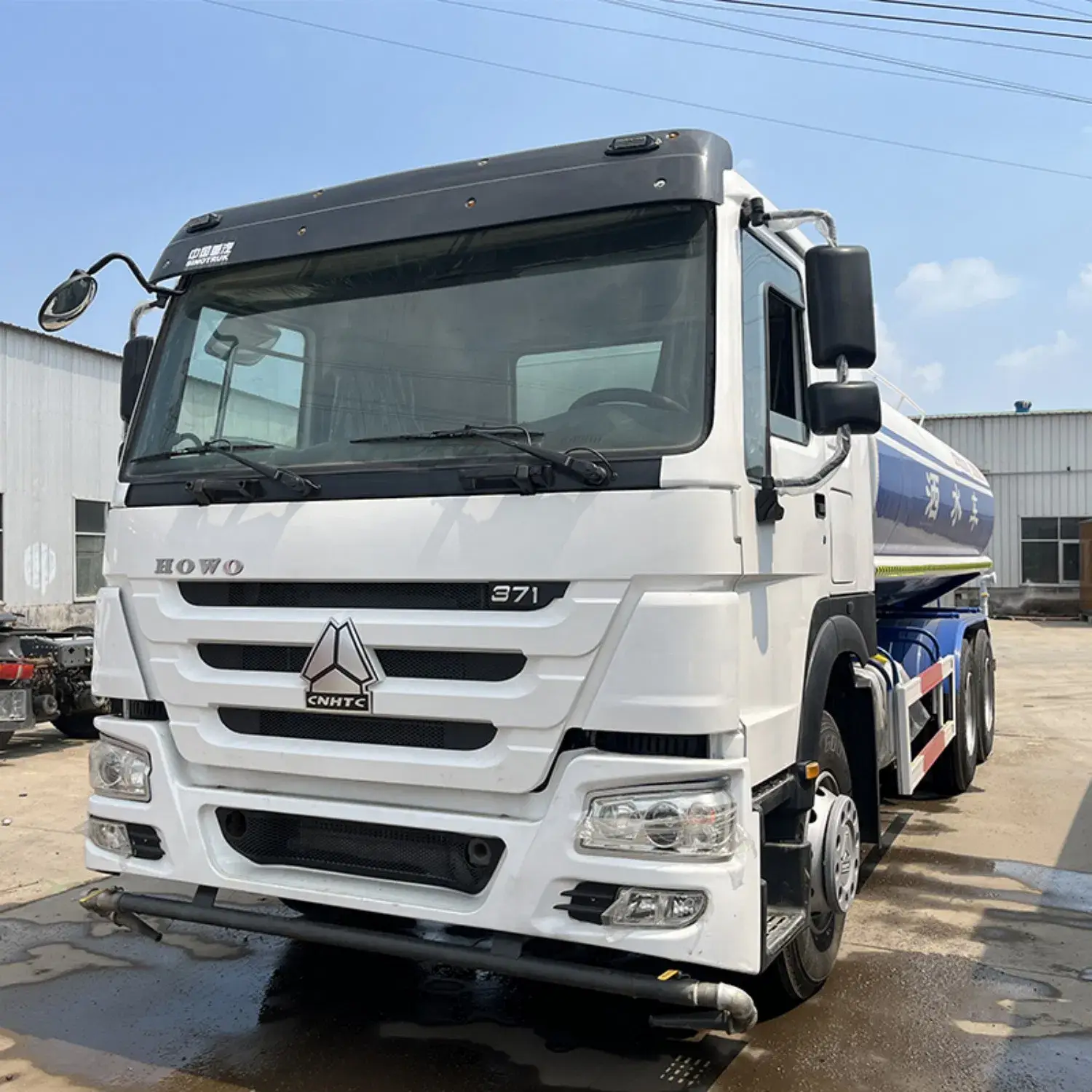Máy phun áp suất cao 20000L 6X4 cho xe bồn cung cấp nước