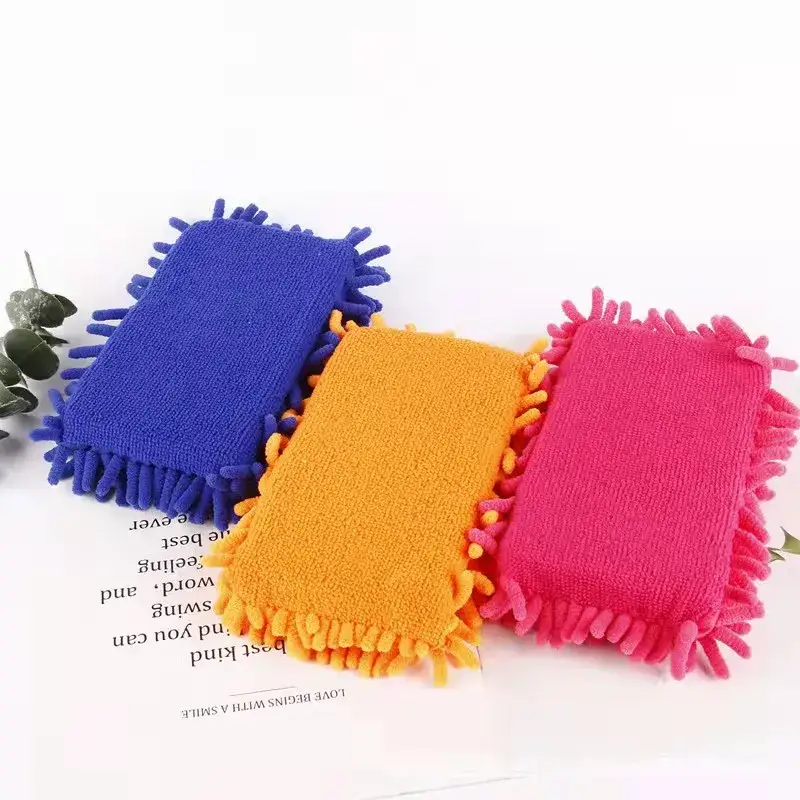 Bàn chải chenille và khăn microfiber - Giải pháp tuyệt vời cho việc làm sạch xe