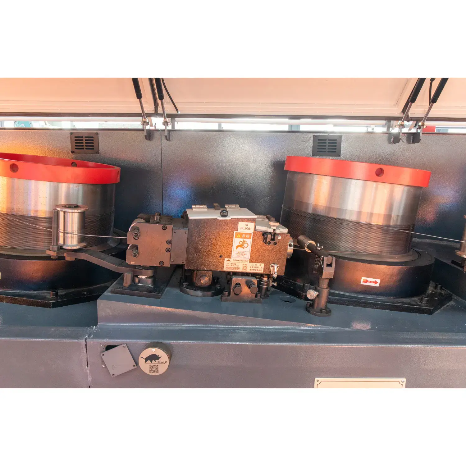 Máy kéo dây tiện lắp đặt, bảo trì đơn giản của Trung Quốc Zhixuan với động cơ servo và chứng nhận CE, ISO cho ống cao su