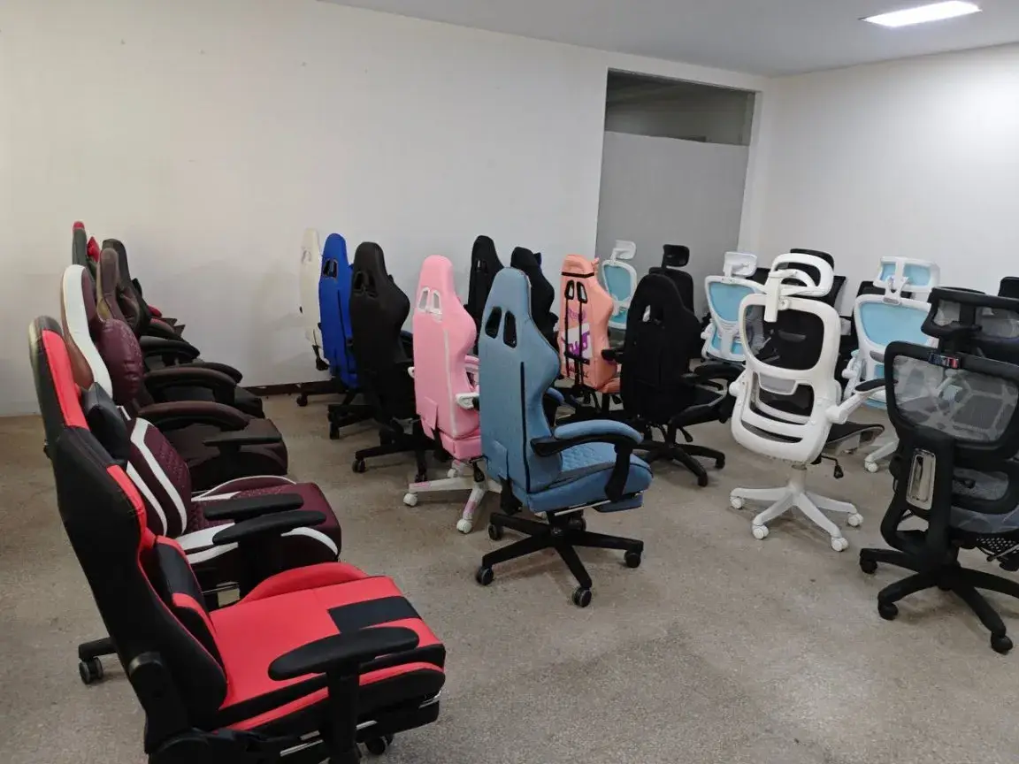 Ghế chơi game ergonomics điều chỉnh cho việc làm việc và giải trí thoải mái