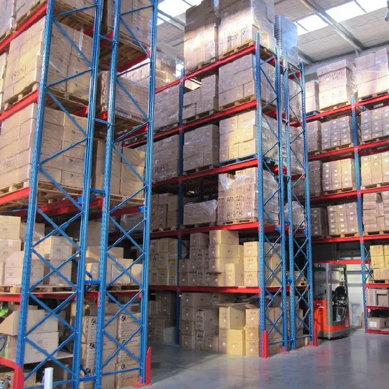 Đế kệ lưu trữ thép trung bình với khả năng điều chỉnh hiệu quả