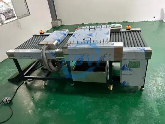 Máy rửa kính tự động ngang: Giải pháp chuyên nghiệp cho việc làm sạch và làm khô kính phẳng
