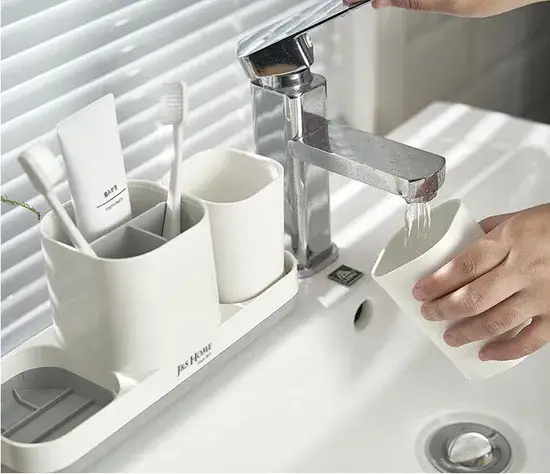 Kệ đựng đồ vệ sinh phòng tắm kết hợp hộp lưu trữ không cần khoan