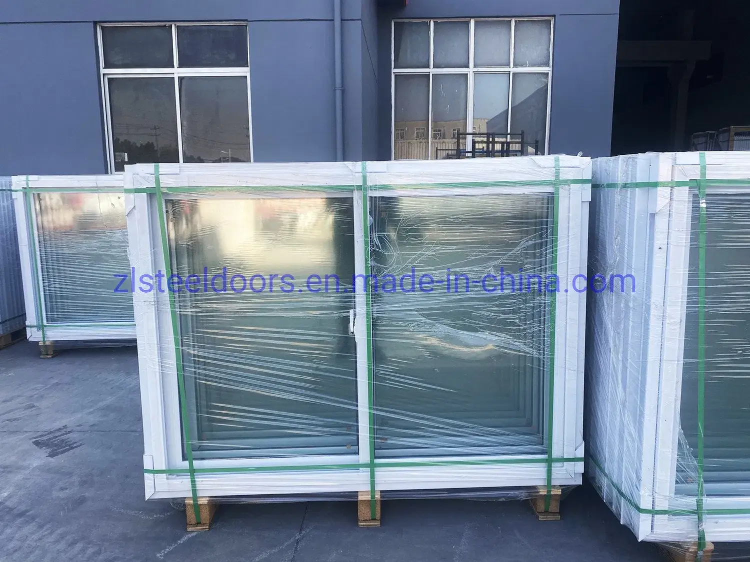 Cửa sổ và cửa trượt PVC cách nhiệt kiểu Mỹ với giá ưu đãi tại Trung Quốc, cam kết chất lượng hàng đầu