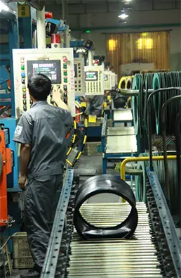 Lốp nylon lưu thông cực tốt cho máy nông nghiệp, xe kéo và thiết bị - kích thước 10.0/75-15.3 và 11.5/80-15.3