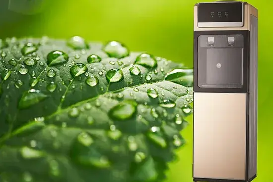 Máy đóng chai phân phối nước lạnh có tủ tiện lợi