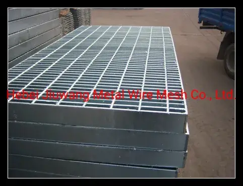 Tấm grating thép mạ kẽm G255/30/100 kích thước 25X5 cho xây dựng nhà máy và công trình