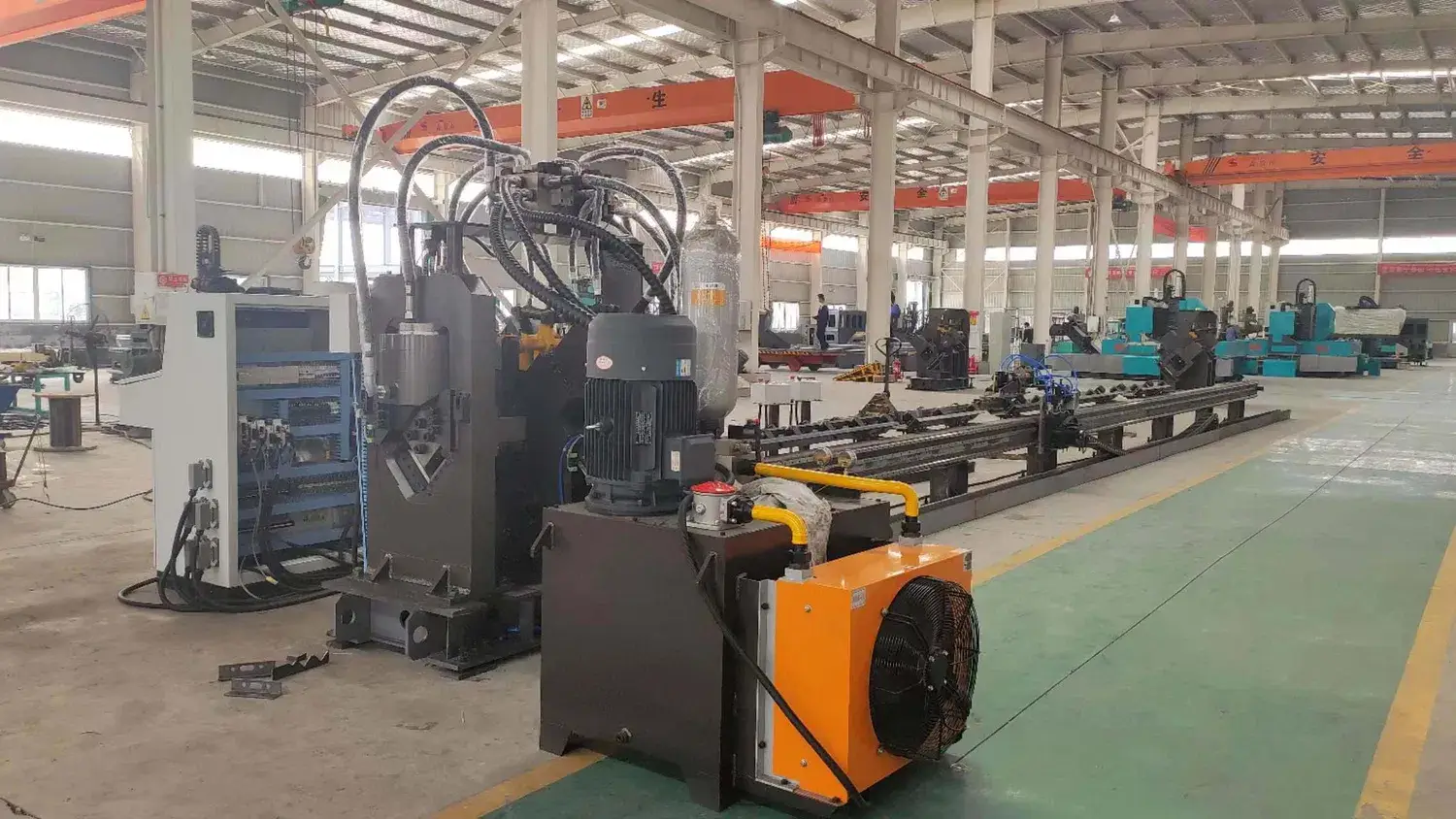 Dây chuyền cắt góc và đột dập máy cho lĩnh vực sản xuất tháp thép trong ngành công nghiệp