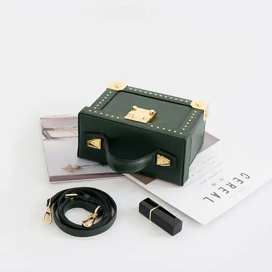 Tạo phong cách riêng với túi xách tùy chỉnh dành cho phụ nữ, sản phẩm túi trang điểm độc đáo