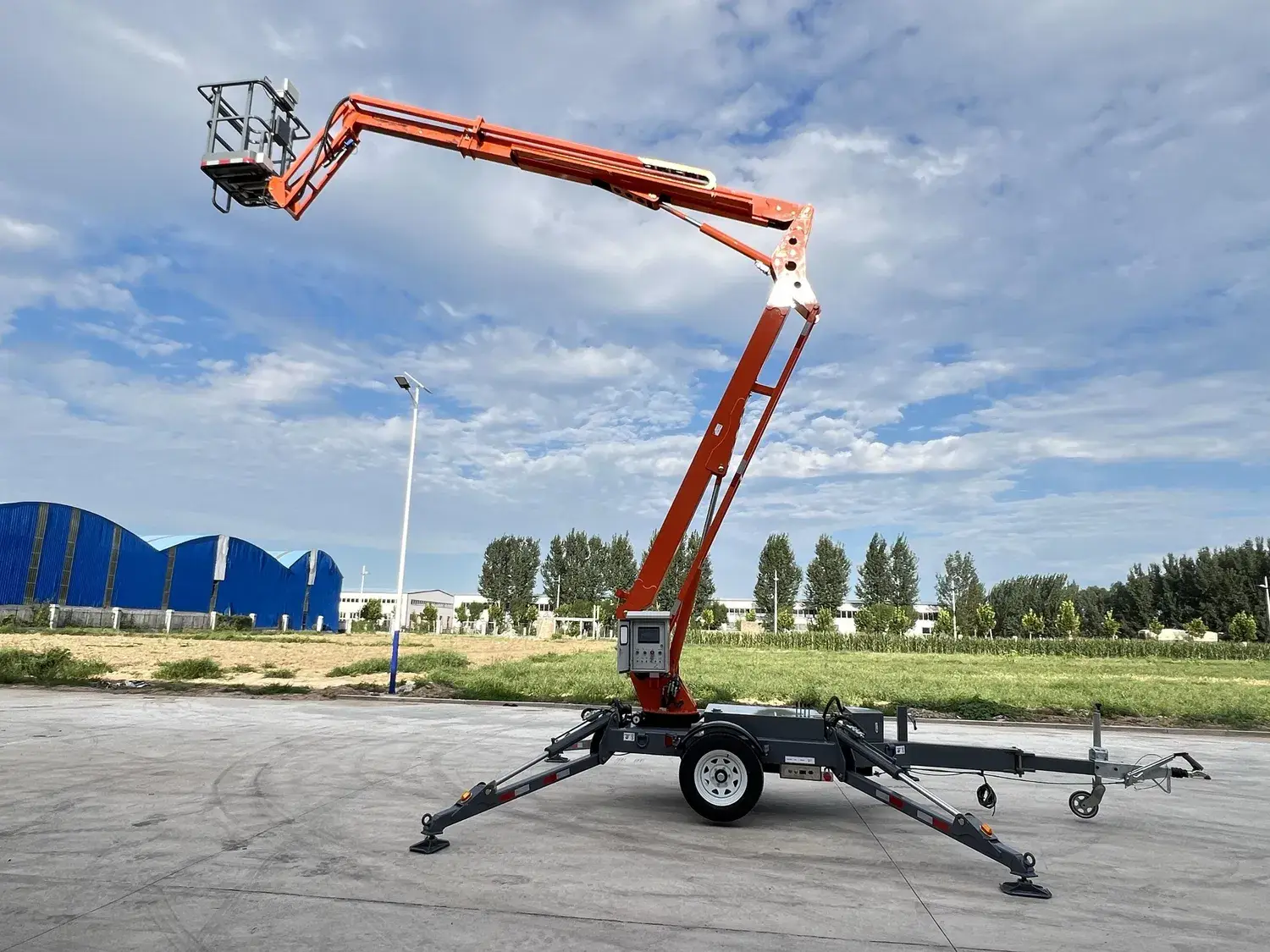 Chọn lựa bộ dụng cụ cắt cây anh đào hiệu quả