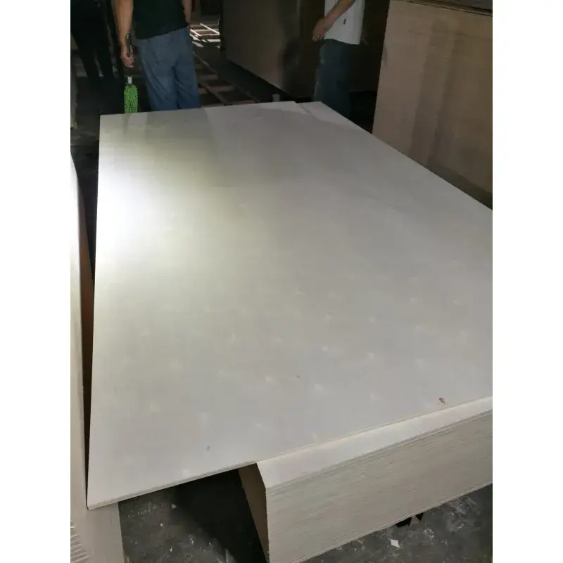 Bảng gỗ gỗ Bctroy 4X8 trắng Btic Birch phù hợp cho trang trí nội thất và đồ chơi