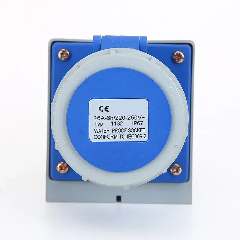 Đèn Trung Quốc IP67 16A 3p+N+E chống thấm nước cho ổ cắm công nghiệp - Chứng nhận RoHS ce - An toàn và đáng tin cậy