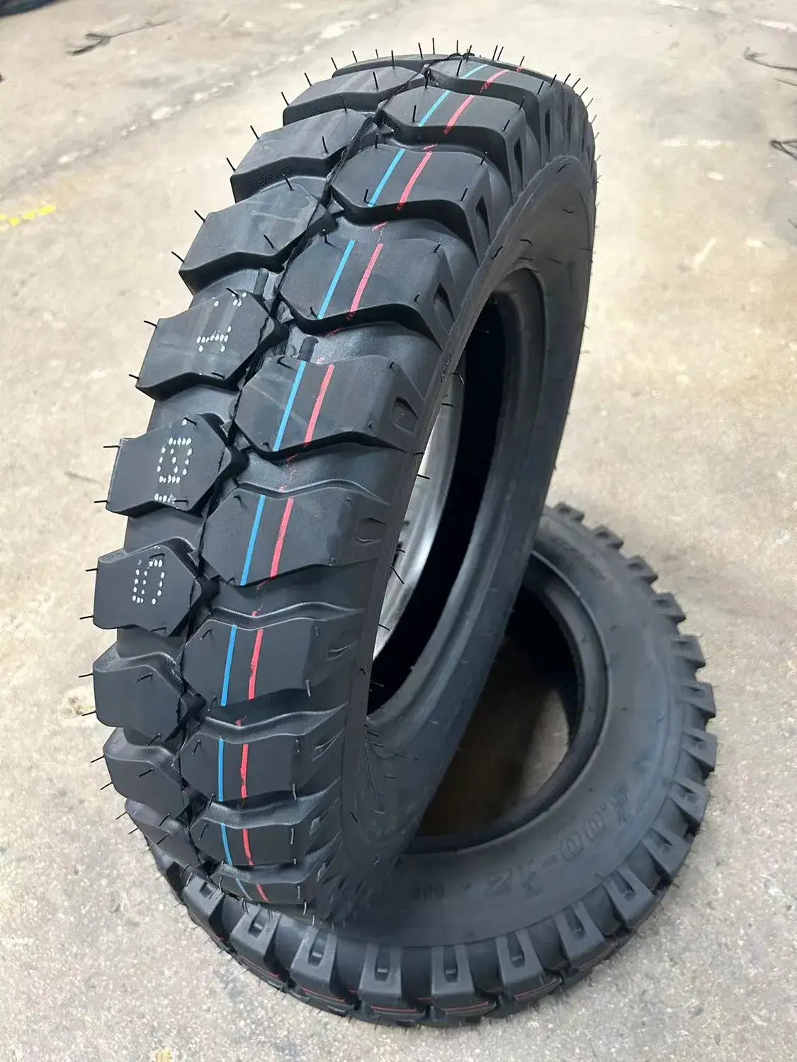 Phân phối sản phẩm lốp xe máy chất lượng hàng đầu trực tiếp từ nhà máy Folukovo - Trung Quốc