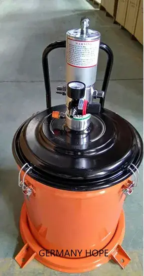Công cụ sửa chữa khí nén 20L Bơm mỡ khí nén Ui-08, sản xuất tại Trung Quốc