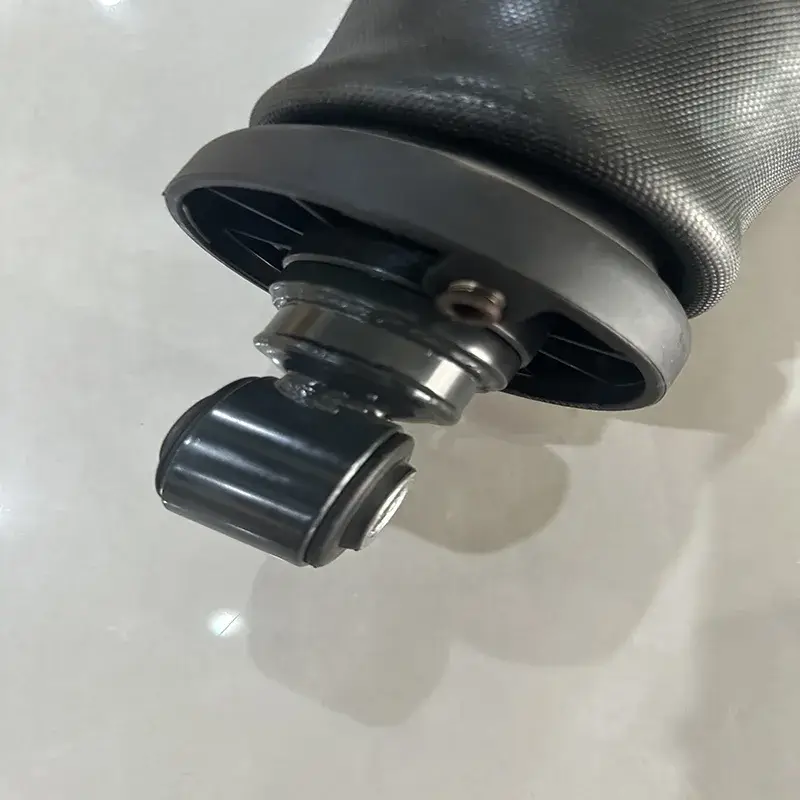 Top những bộ giảm chấn túi khí kỹ thuật ô tô tiên tiến Chenglong H73 hàng đầu từ Trung Quốc hình ảnh 15-description