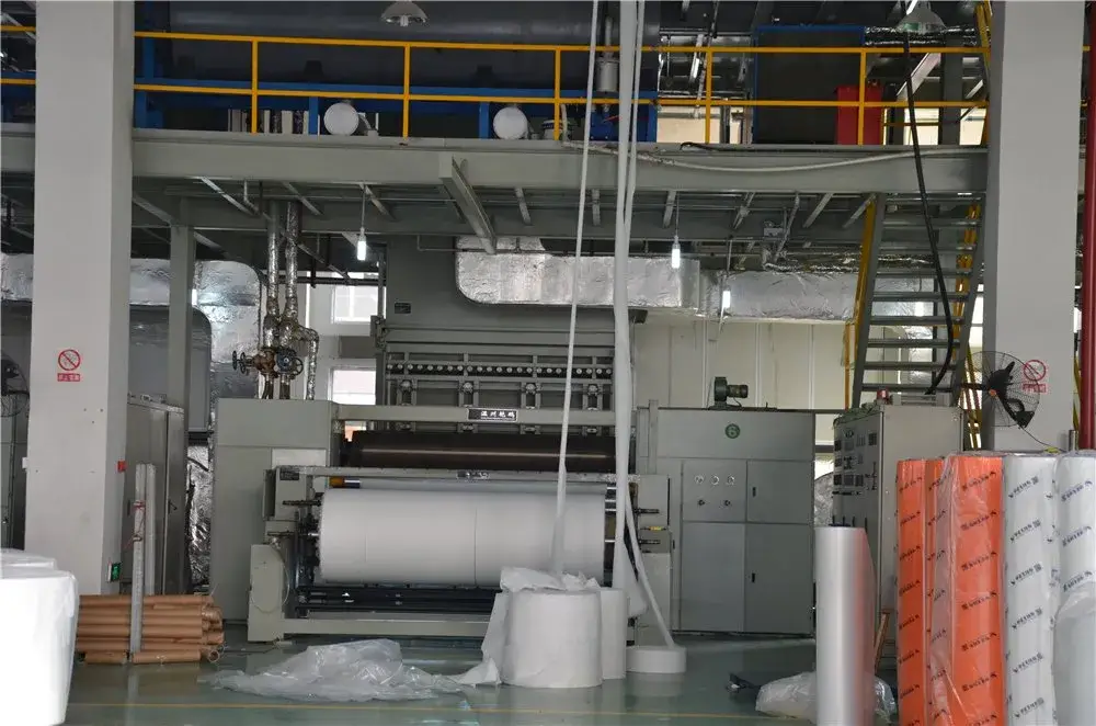 Máy không dệt Trung Quốc với hai thanh đỡ, đảm bảo chất lượng ổn định