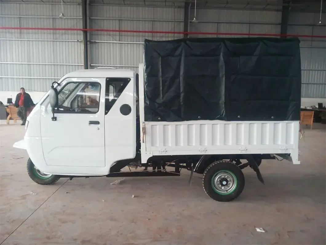 Cabin bọc vỏ bạt cho xe máy 3 chỗ kín đáo