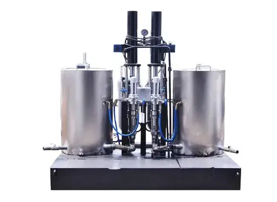 Thiết bị sơn lỏng và đánh dấu đường trên xe tải phun sơn lạnh - Giải pháp sơn lốp hiệu quả
